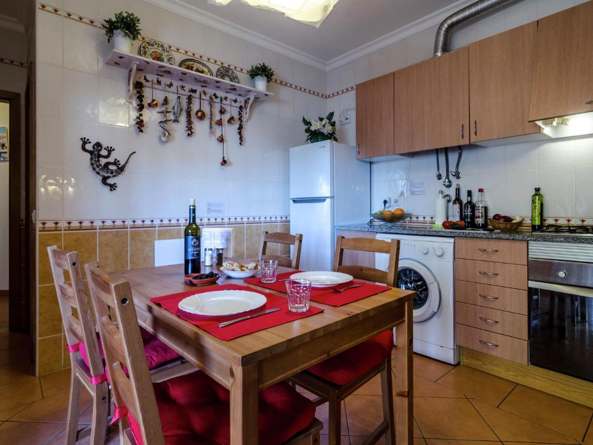 This Warm And Comfortable Apartment ラゴス 部屋 写真